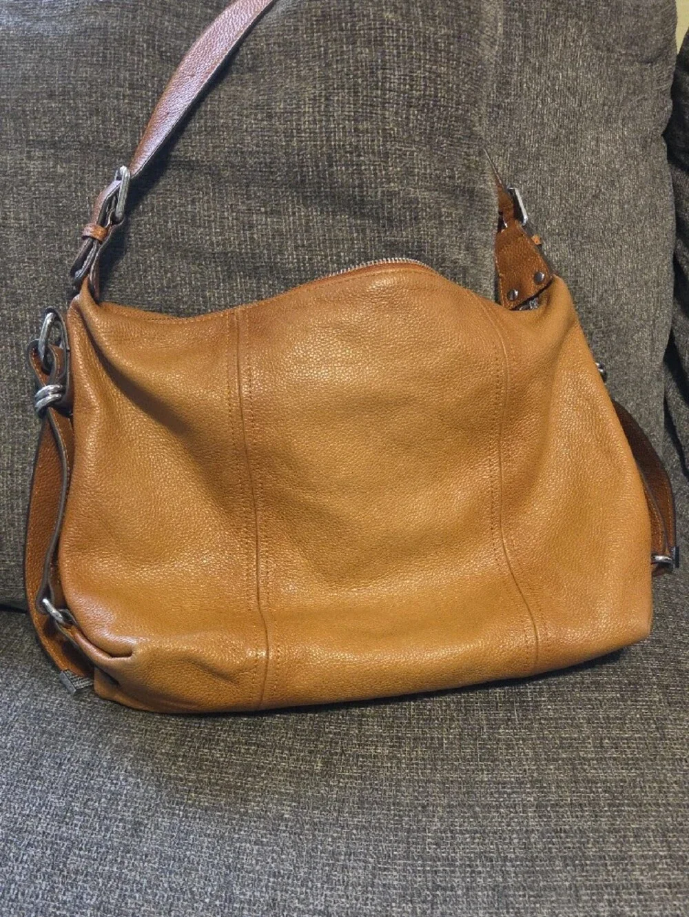 Heshe tan leather
